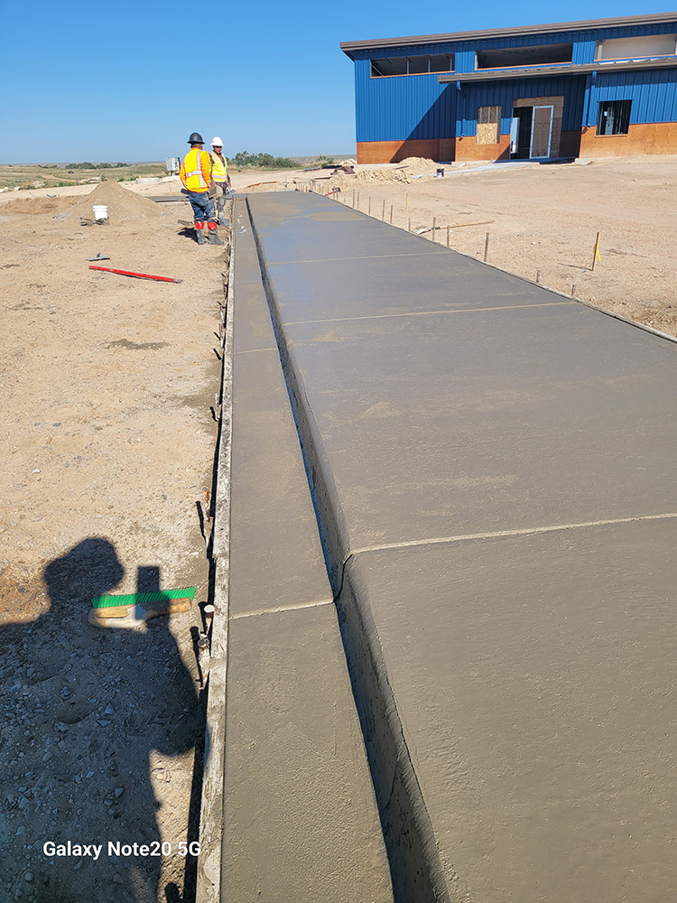 Commercial Concrete Contractor - Pavement, Curbs, Sidewalks