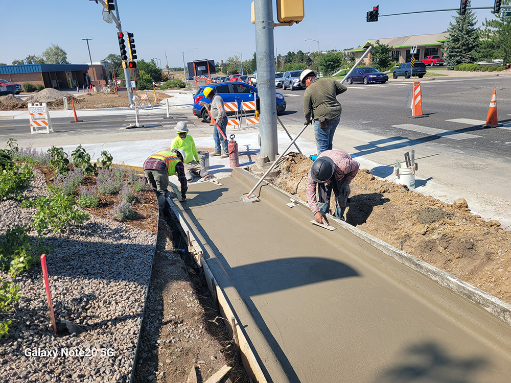 Commercial Concrete Contractor - Pavement, Curbs, Sidewalks